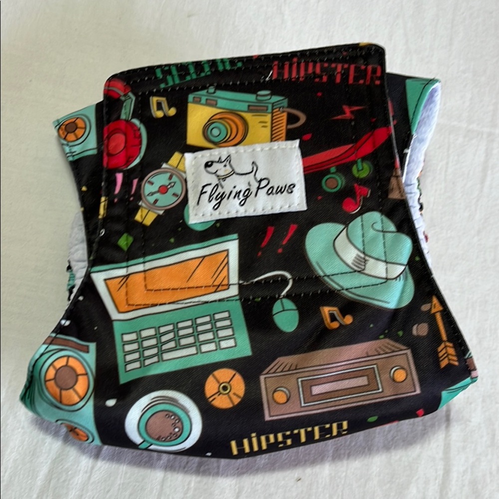 NWOT Flying Paws Hipster Print Dog Diaper, Belly band, size medium